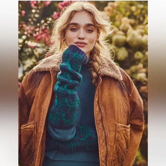 SOLD  Free People Mariella Blue/green Cable Knit Arm Warmers One Size - Picture 1 of 5